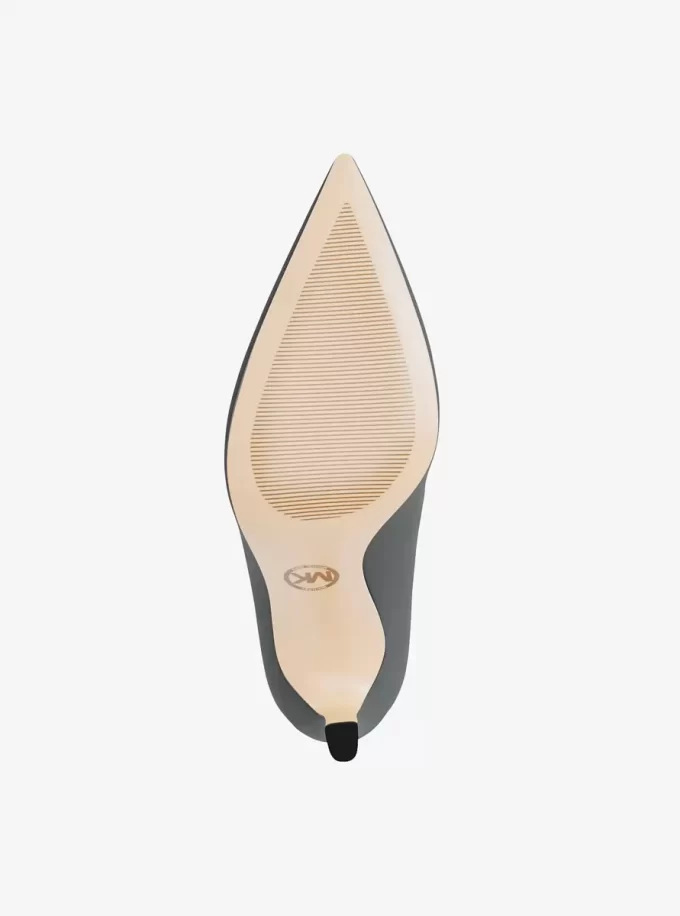 Amara mocka pumps