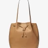 Avery Medium Bucket Messenger-väska