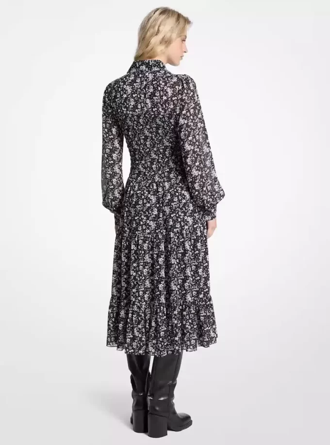 Blommig smockad Georgette-skjortklänning