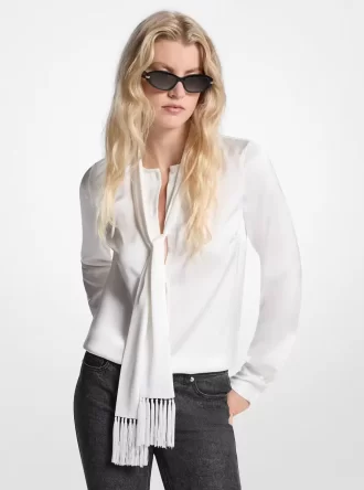 Blus med knytband och fransar i satin