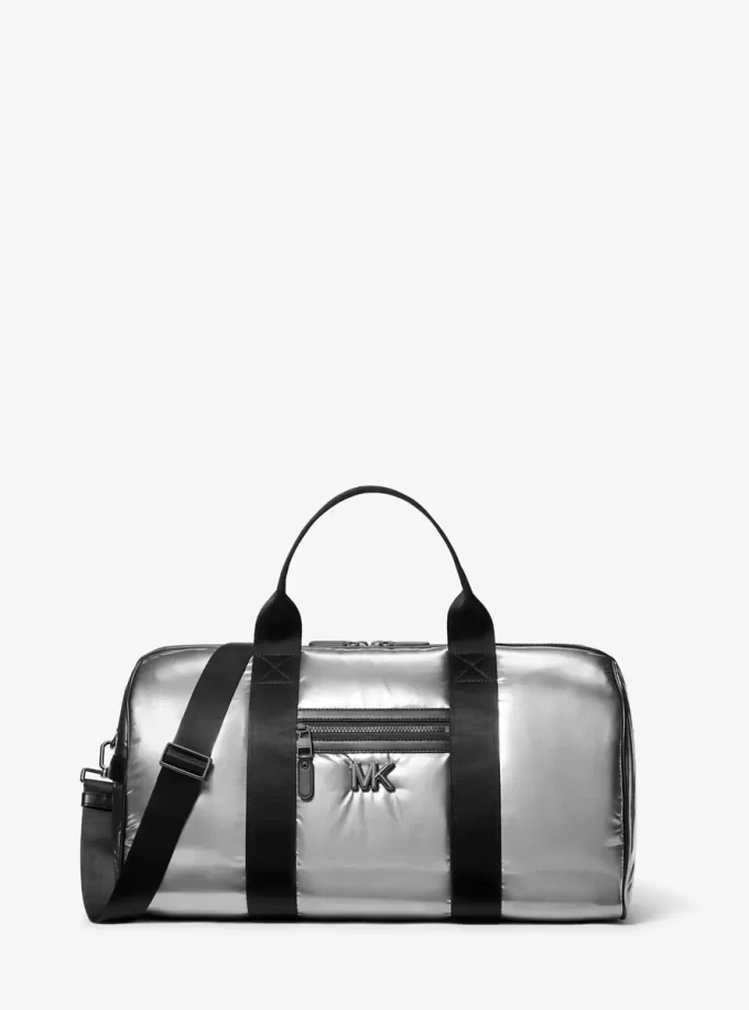 Brooklyn Medium Metallic Puffig Duffelväska Brooklyn Medium Metallic Puffig Duffelväska
