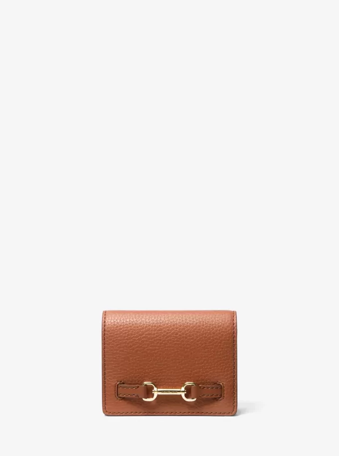 Carson Liten Plånbok i Läder med Pebble-motiv Carson Liten Plånbok i Läder med Pebble-motiv