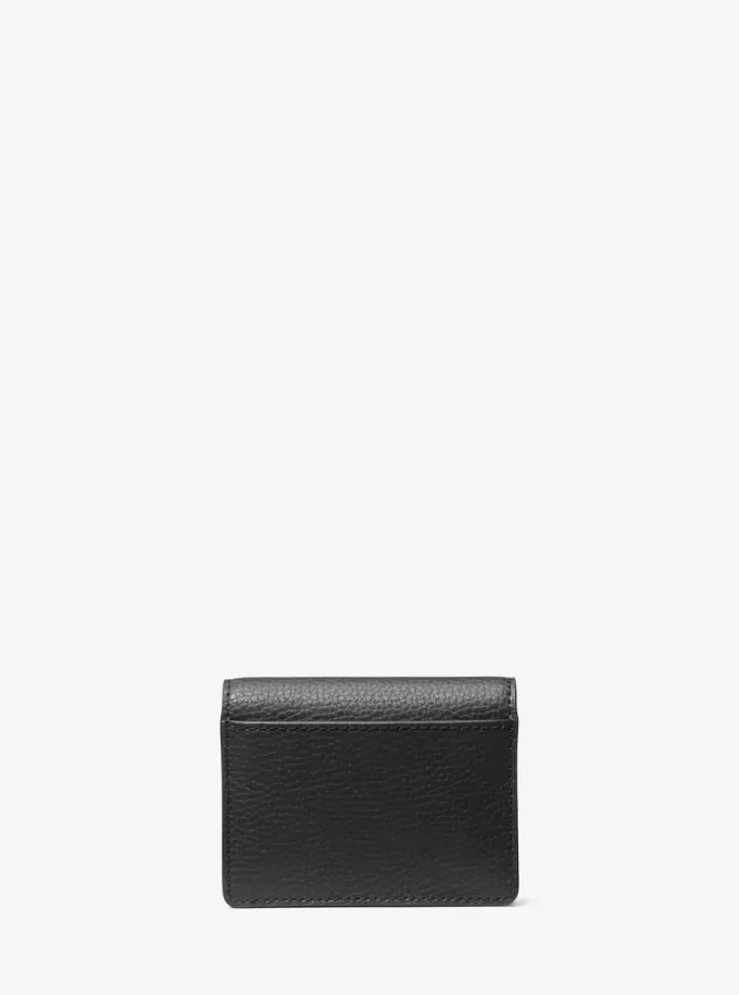 Carson Liten Plånbok i Läder med Pebble-motiv Carson Liten Plånbok i Läder med Pebble-motiv