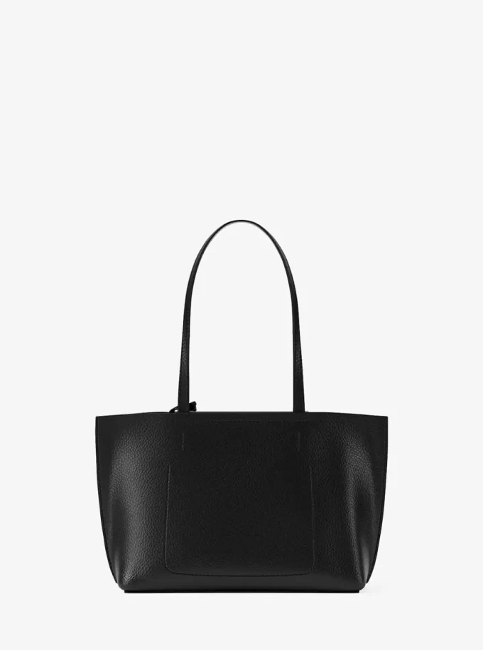 Evelyn Liten Toteväska Evelyn Liten Toteväska