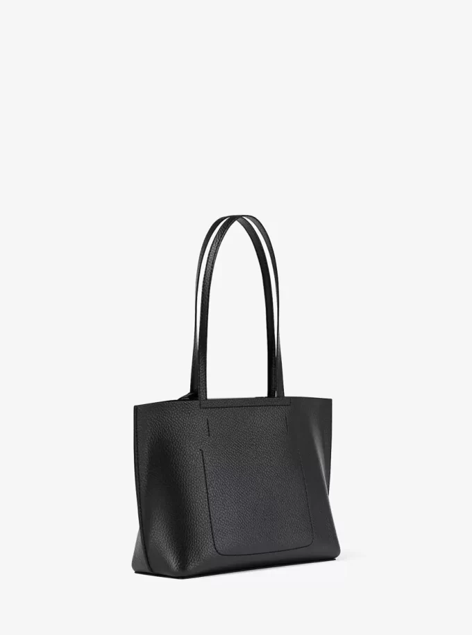 Evelyn Liten Toteväska Evelyn Liten Toteväska