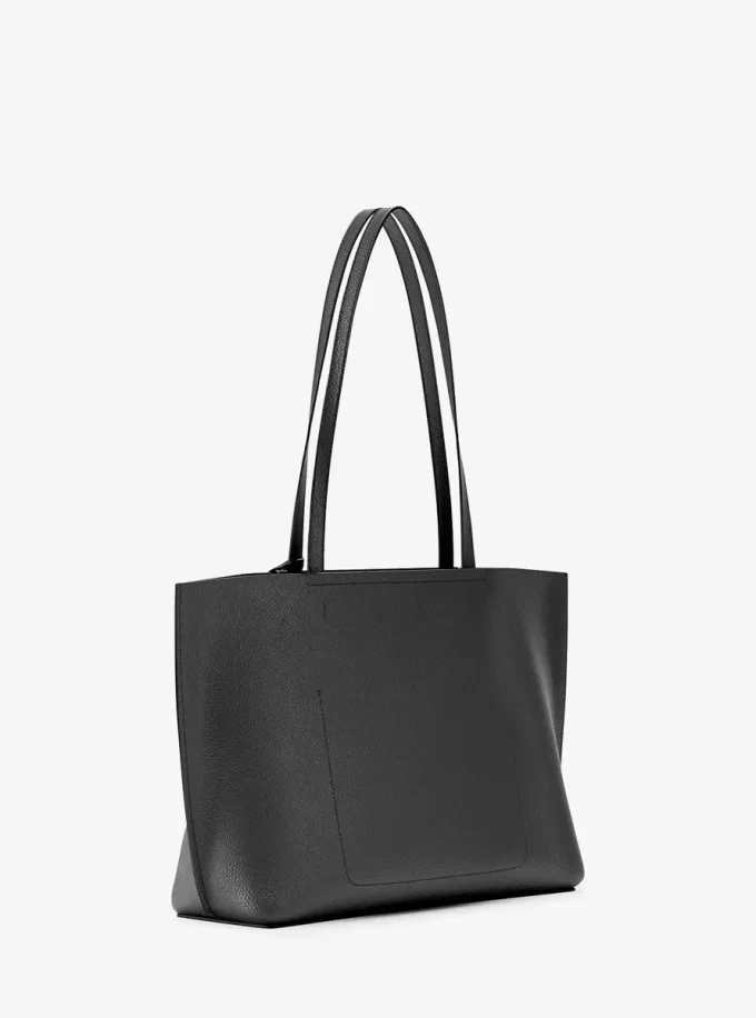 Evelyn Stor Toteväska Evelyn Stor Toteväska