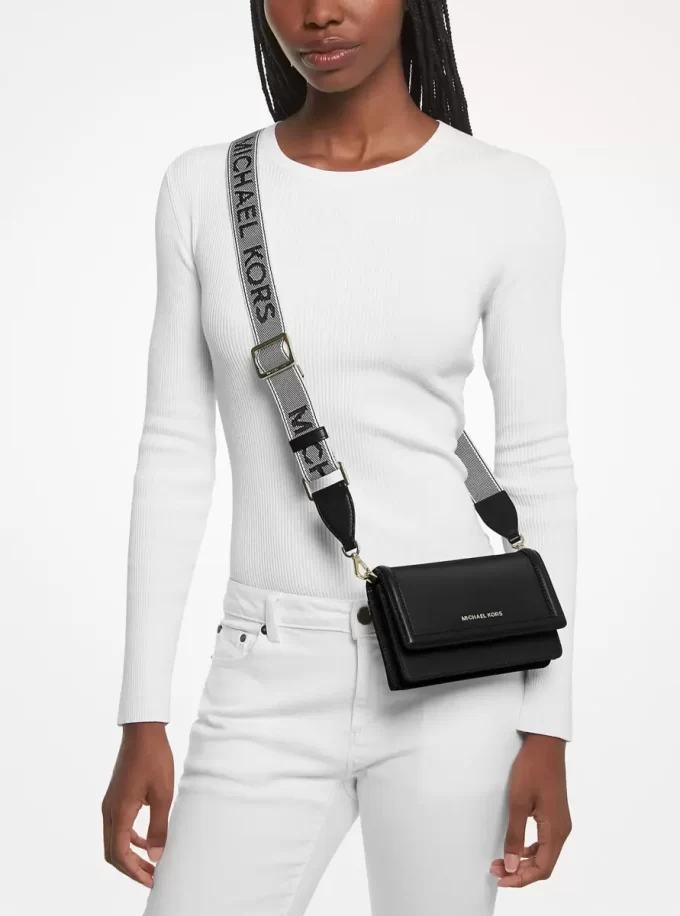 Jet Set Liten Nylon Gabardin Smartphone Axelremsväska
