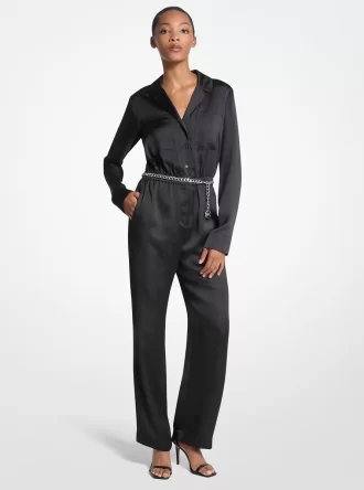 Jumpsuit med långa ärmar i satin och skärp