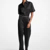 Jumpsuit med logotyp och jacquardmönster i satin och skärp Jumpsuit med logotyp och jacquardmönster i satin och skärp