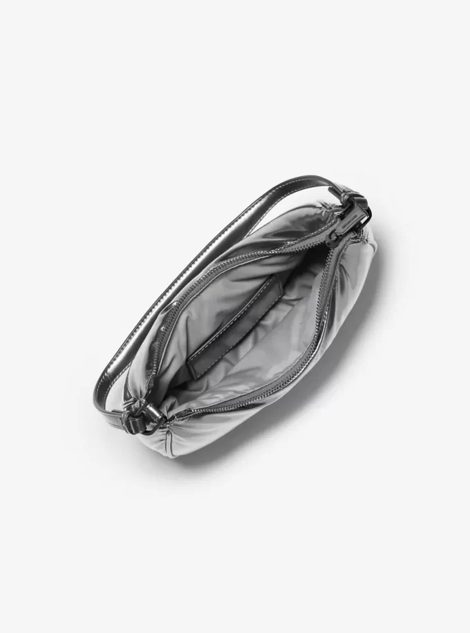 Kyla Liten Puffy Metallic Konvertibel Pocket Kyla Liten Puffy Metallic Konvertibel Pocket