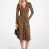 Leopardmönstrad Klänning i Matt Jersey med Rynkad Design
