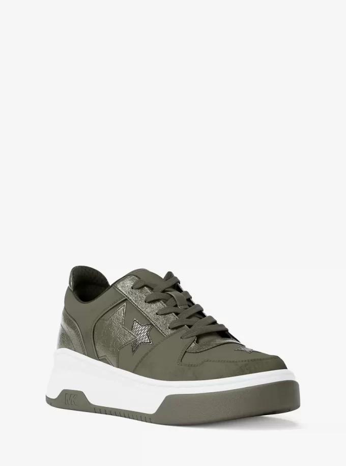 Lexi utsmyckad sneaker i blandteknik