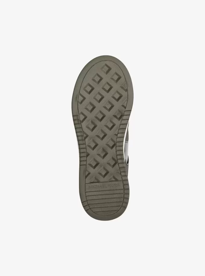 Lexi utsmyckad sneaker i blandteknik
