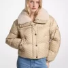 Logotyptryck och sherpa-pufferjacka