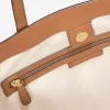 Taryn stor tygväska i läder med signaturlogotyp Taryn stor tygväska i läder med signaturlogotyp
