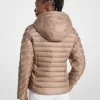 Vändbar jacka med Chevron-logotyp och vadderad nylon